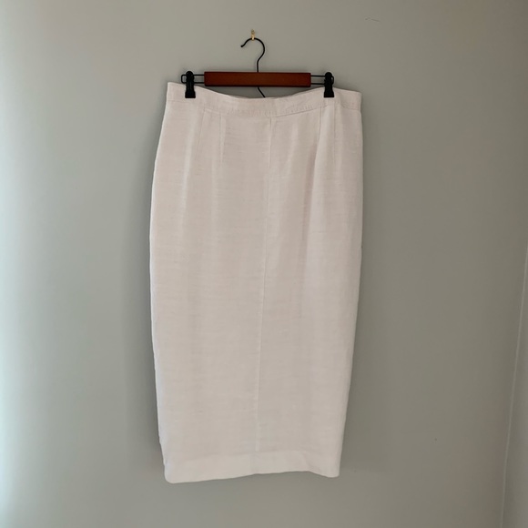 Vintage Linen Pencil Skirt With Button Hip & Slit - Picture 3 of 7